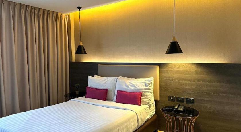 Home Crest Hotel Davao City Dış mekan fotoğraf