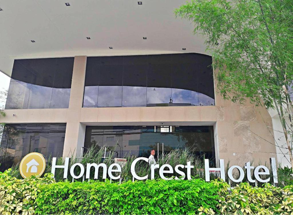 Home Crest Hotel Davao City Dış mekan fotoğraf